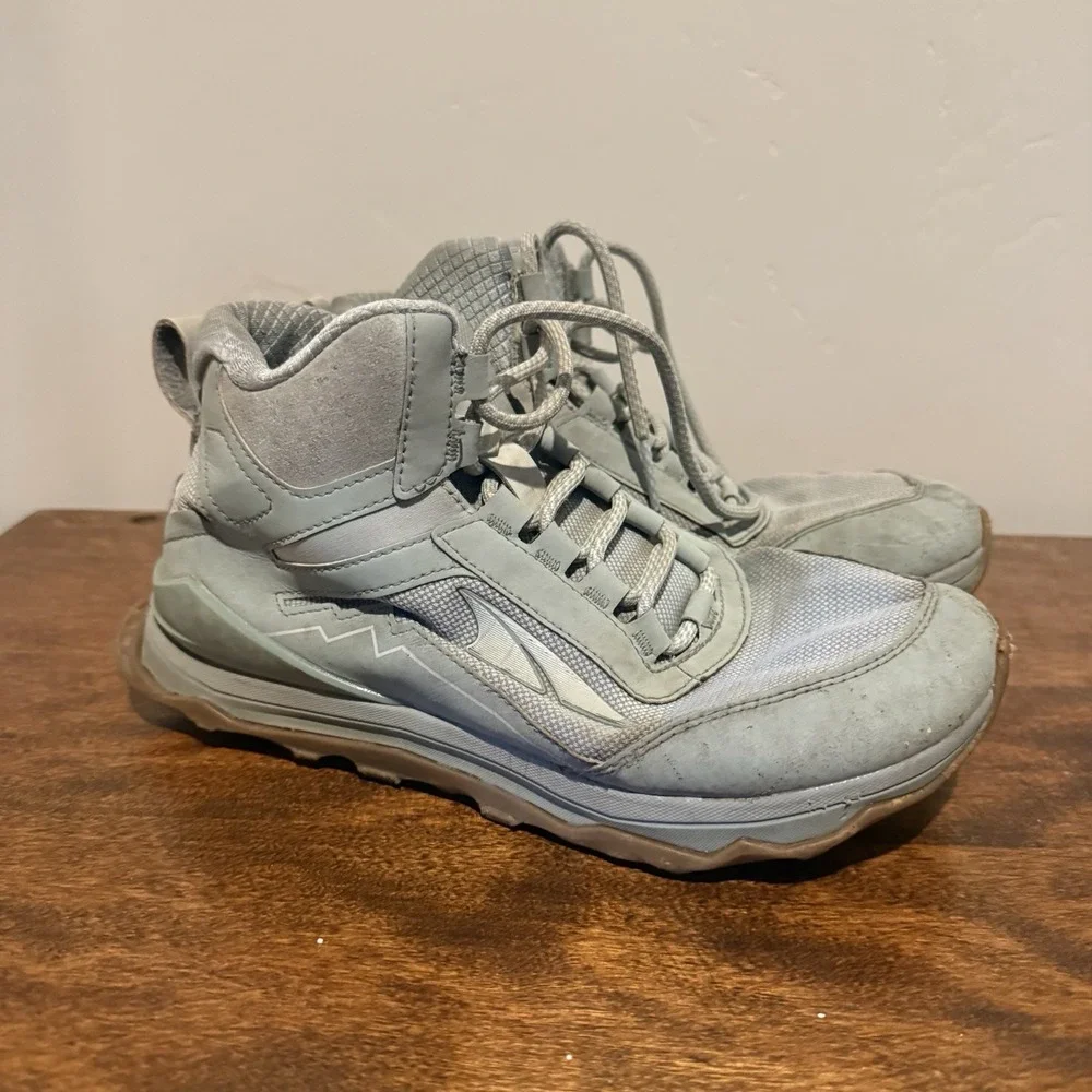Altra Lone Peak Hiker Shoes Womens 8.5 Gray Mid Top Trail Sneaker AL0A4VR8017